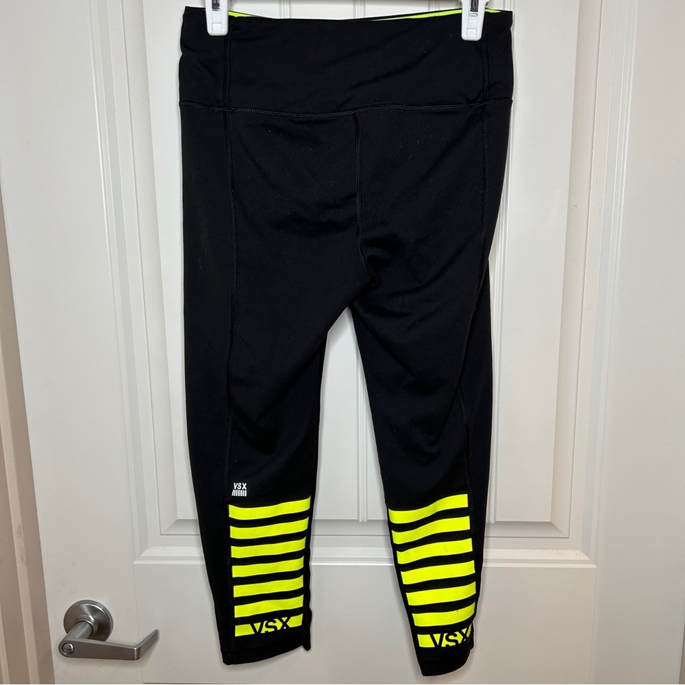 Victoria’s Secret VSX Sport Knockout Capri M
